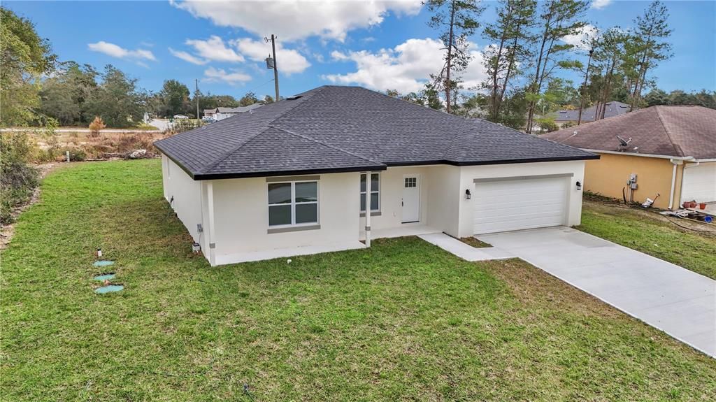 For Sale: $300,000 (4 beds, 2 baths, 1816 Square Feet)