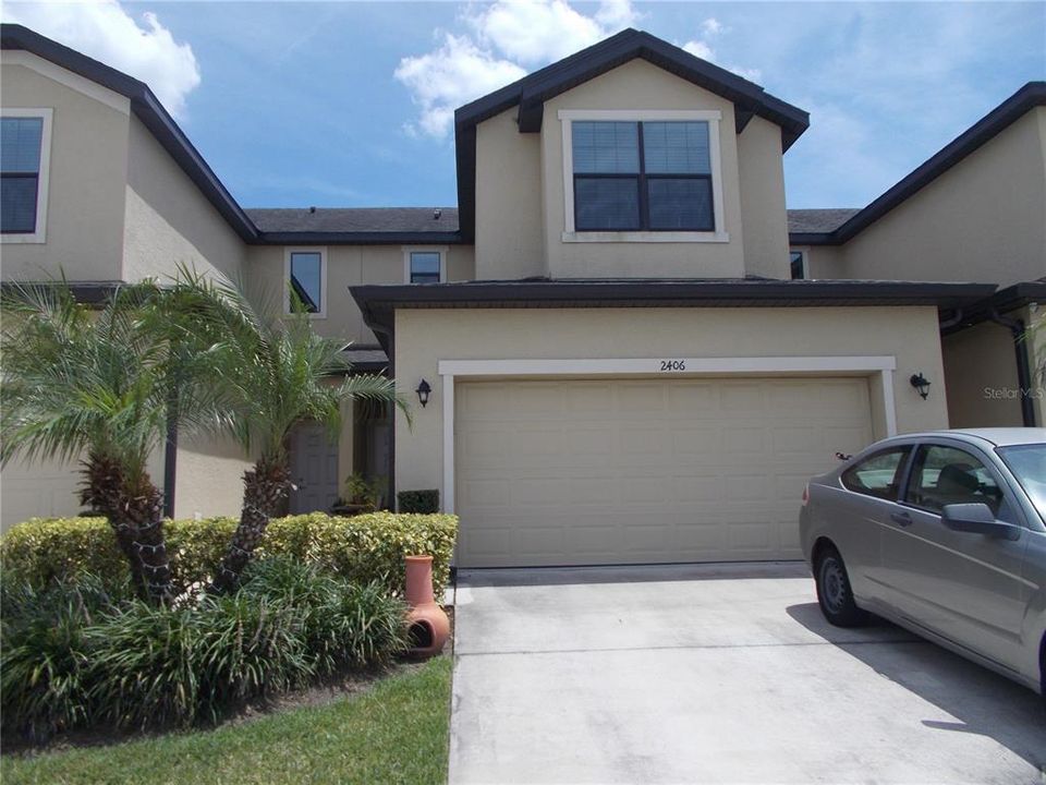 For Rent: $1,900 (3 beds, 2 baths, 1550 Square Feet)