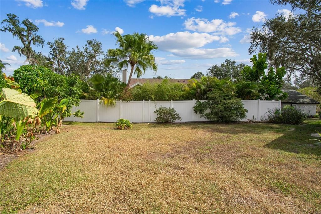 For Rent: $2,600 (3 beds, 2 baths, 1811 Square Feet)