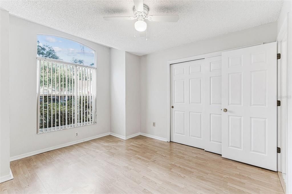 For Rent: $2,600 (3 beds, 2 baths, 1811 Square Feet)