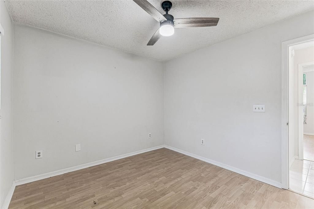 For Rent: $2,600 (3 beds, 2 baths, 1811 Square Feet)
