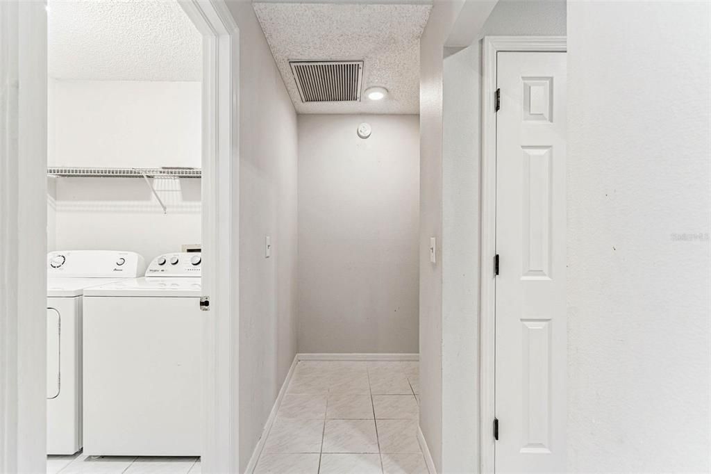 For Rent: $2,600 (3 beds, 2 baths, 1811 Square Feet)