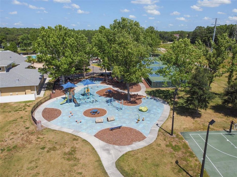 For Rent: $2,600 (3 beds, 2 baths, 1811 Square Feet)