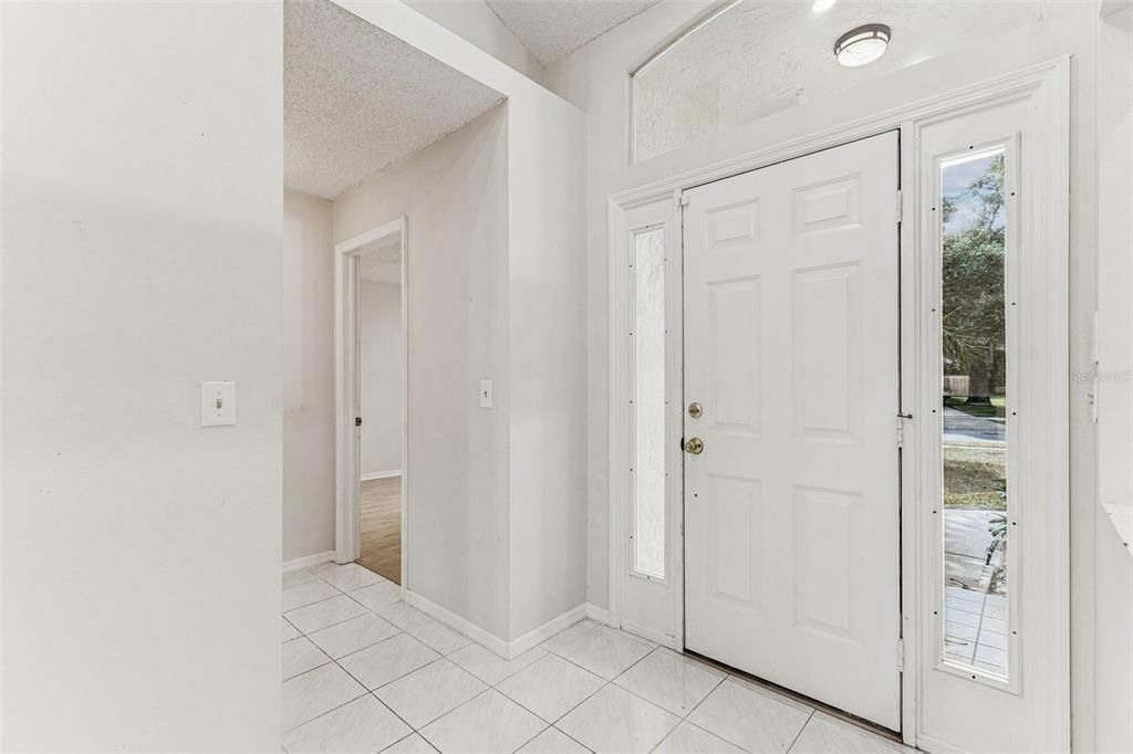 For Rent: $2,600 (3 beds, 2 baths, 1811 Square Feet)