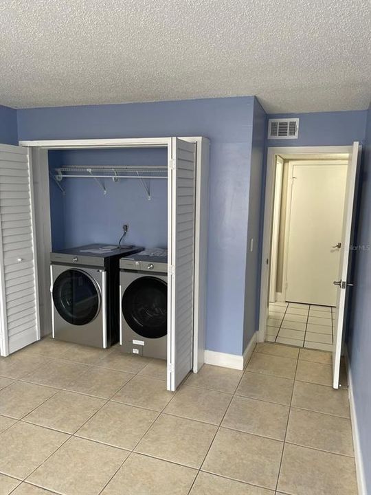 For Rent: $1,500 (2 beds, 1 baths, 900 Square Feet)