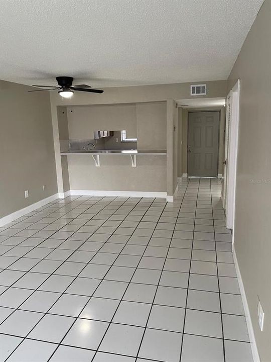 For Rent: $1,500 (2 beds, 1 baths, 900 Square Feet)