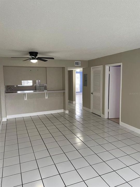 For Rent: $1,500 (2 beds, 1 baths, 900 Square Feet)