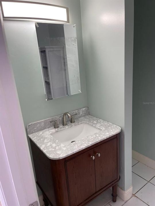 For Rent: $1,500 (2 beds, 1 baths, 900 Square Feet)