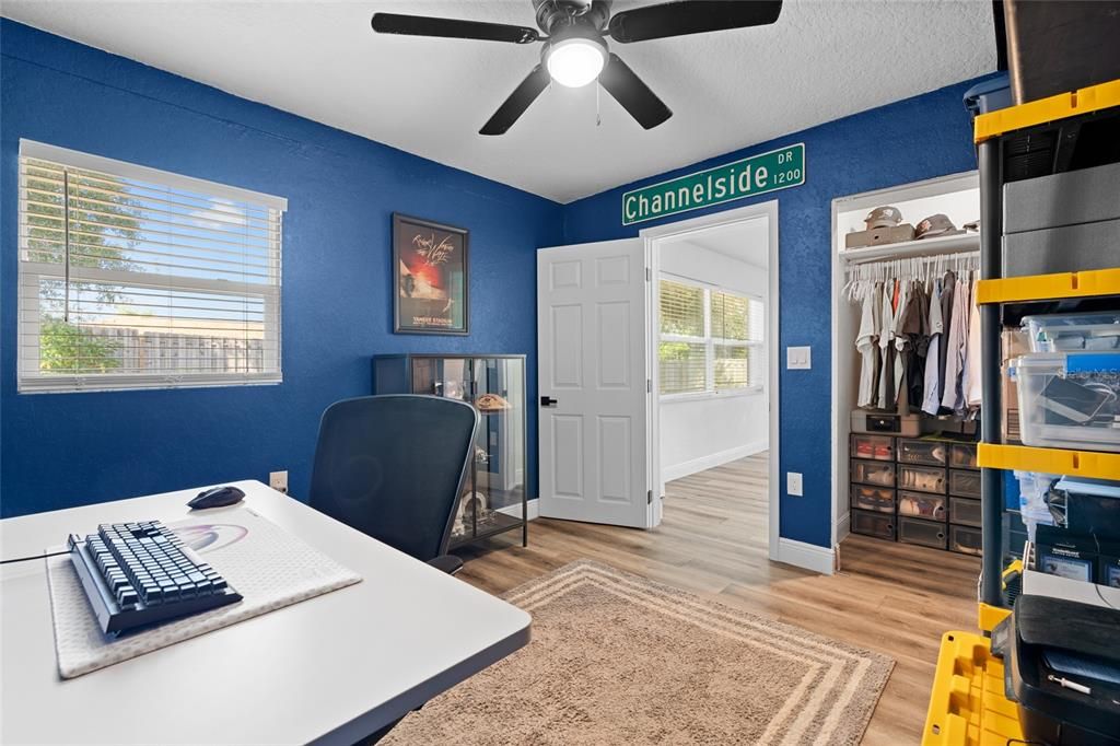 For Sale: $440,000 (3 beds, 2 baths, 1384 Square Feet)