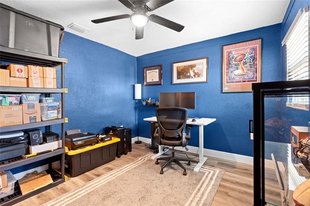 For Sale: $440,000 (3 beds, 2 baths, 1384 Square Feet)