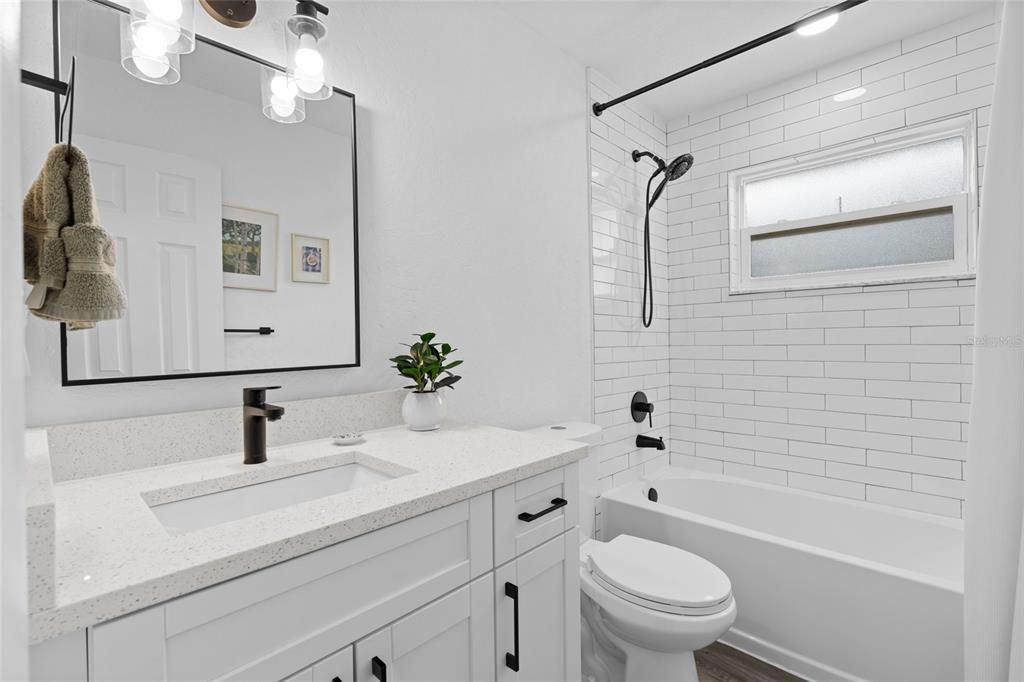 For Sale: $440,000 (3 beds, 2 baths, 1384 Square Feet)