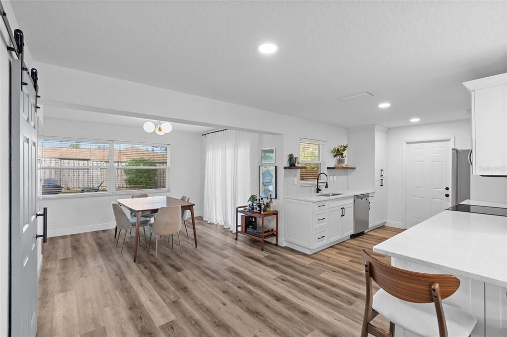 For Sale: $440,000 (3 beds, 2 baths, 1384 Square Feet)