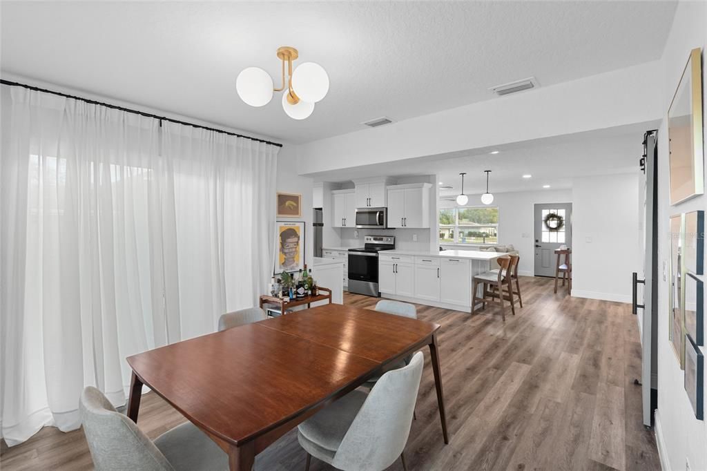 For Sale: $440,000 (3 beds, 2 baths, 1384 Square Feet)