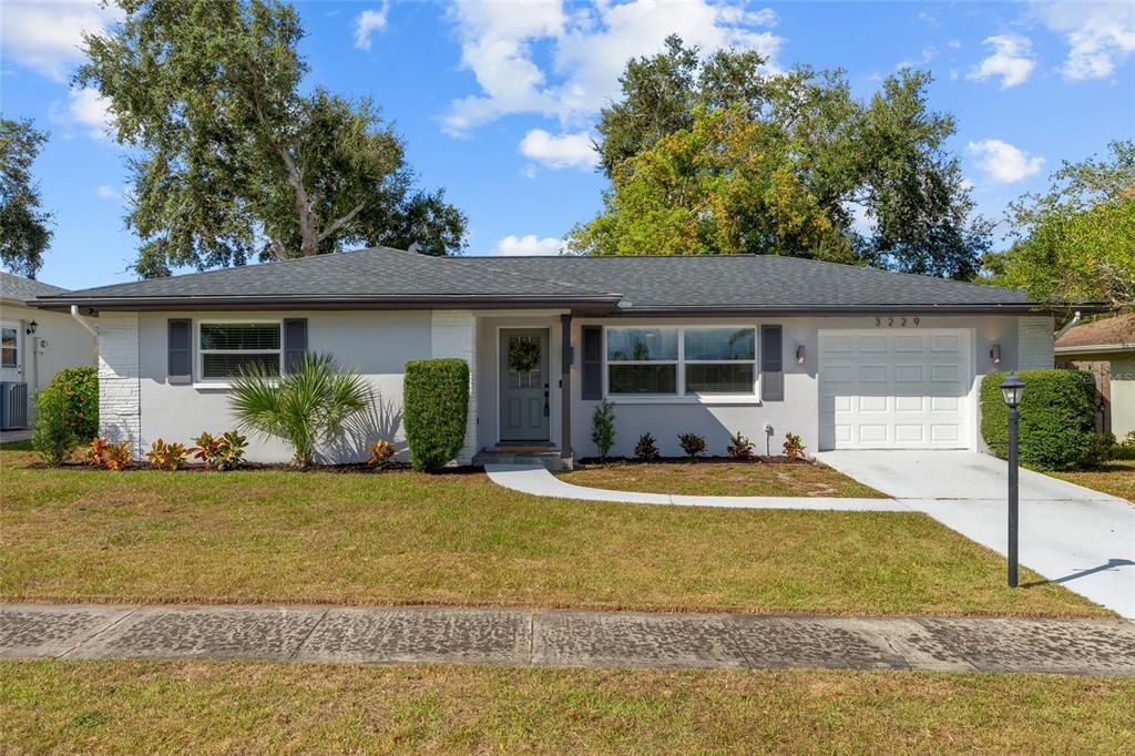 For Sale: $440,000 (3 beds, 2 baths, 1384 Square Feet)