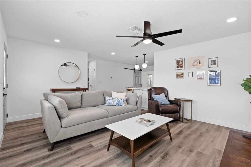 For Sale: $440,000 (3 beds, 2 baths, 1384 Square Feet)