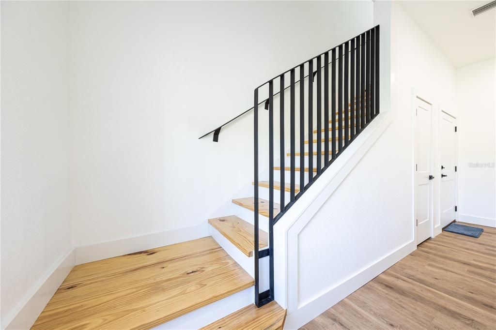 En Venta: $679,000 (4 camas, 3 baños, 2310 Pies cuadrados)