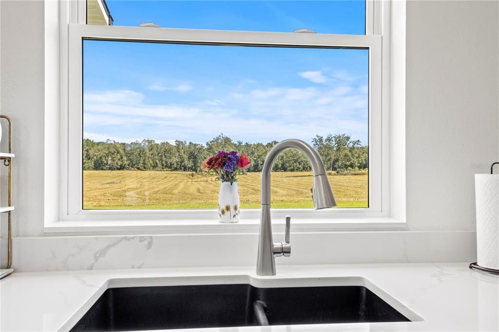 En Venta: $679,000 (4 camas, 3 baños, 2310 Pies cuadrados)