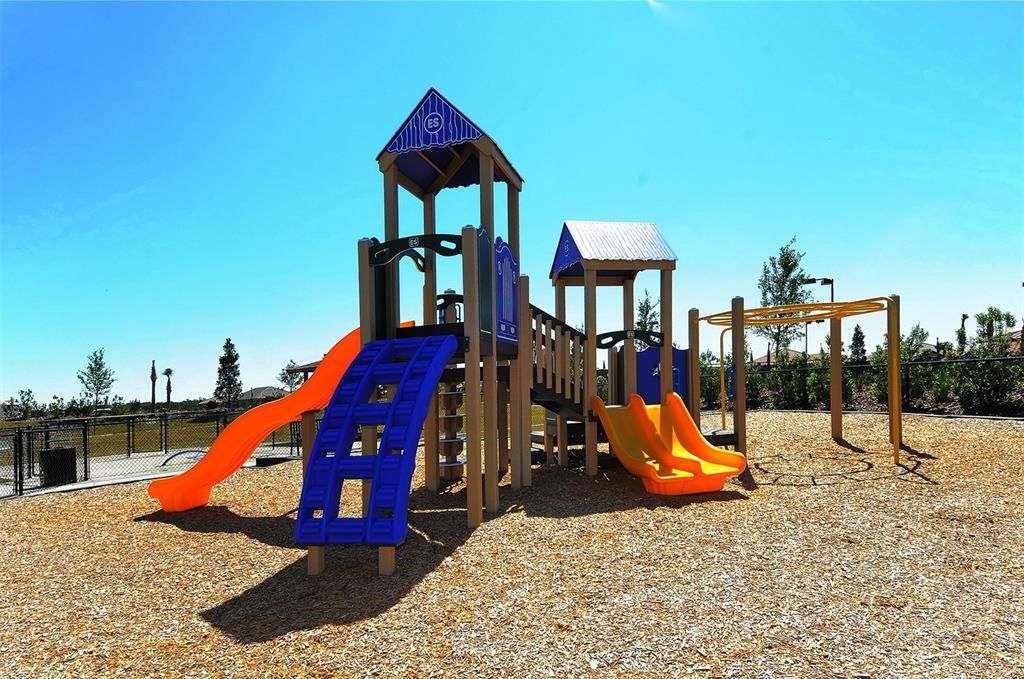 出租: $6,500 (2 贝兹, 2 浴室, 1528 平方英尺)