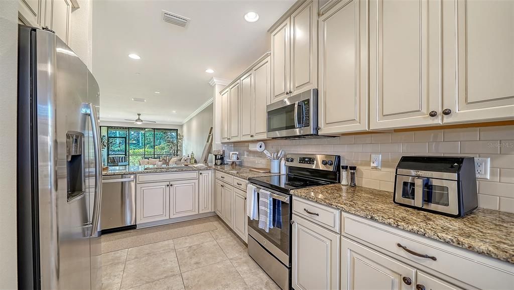 出租: $6,500 (2 贝兹, 2 浴室, 1528 平方英尺)