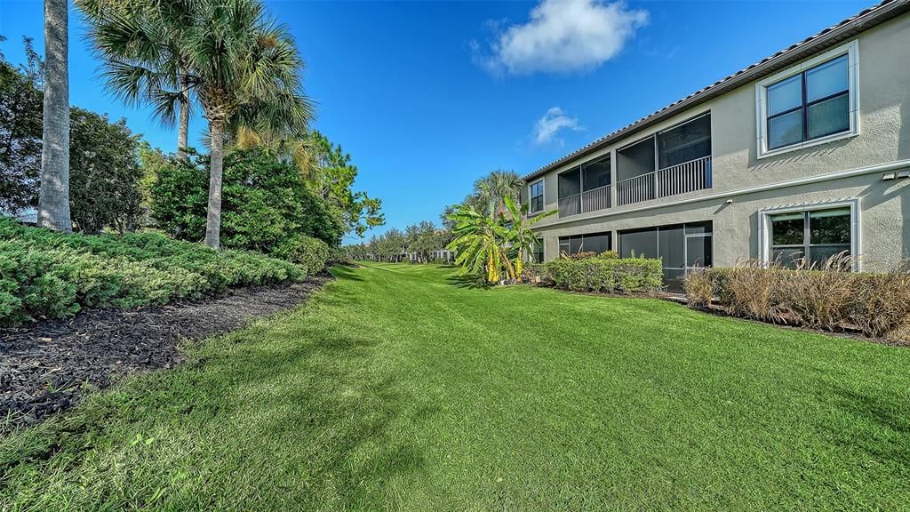 出租: $6,500 (2 贝兹, 2 浴室, 1528 平方英尺)