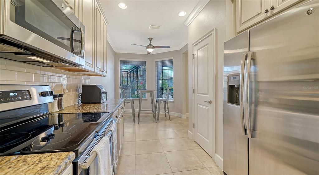 出租: $6,500 (2 贝兹, 2 浴室, 1528 平方英尺)