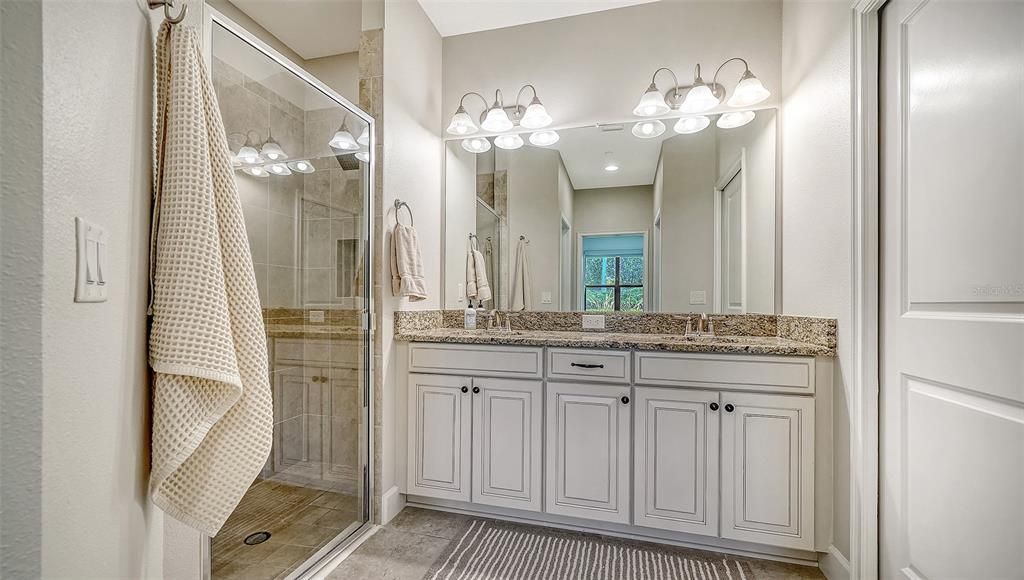 出租: $6,500 (2 贝兹, 2 浴室, 1528 平方英尺)