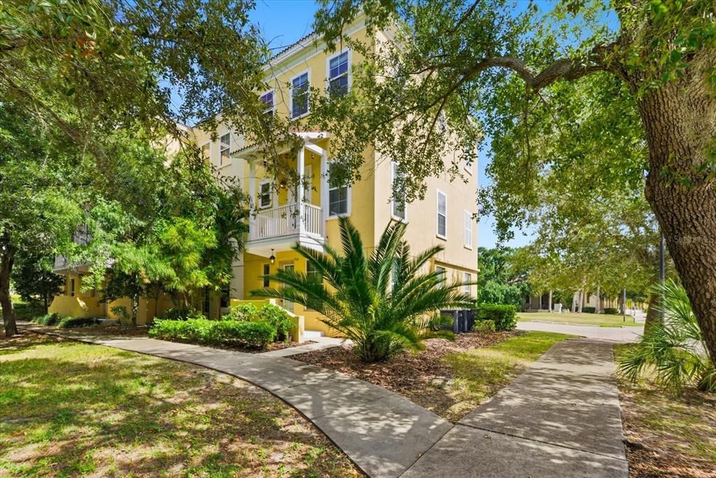 Activo con contrato: $225,000 (3 camas, 2 baños, 1650 Pies cuadrados)