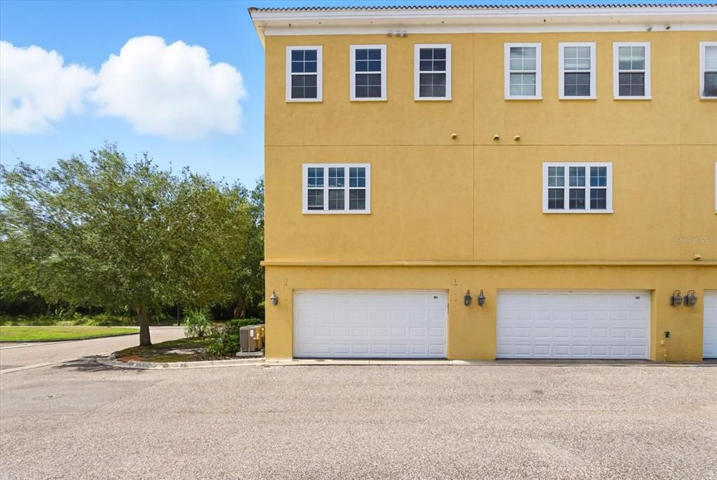 Activo con contrato: $225,000 (3 camas, 2 baños, 1650 Pies cuadrados)