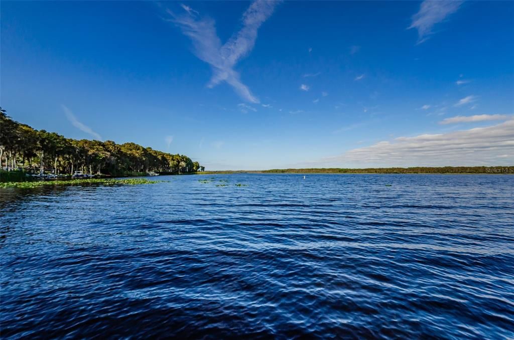 Active With Contract: $354,900 (2 beds, 2 baths, 1220 Square Feet)