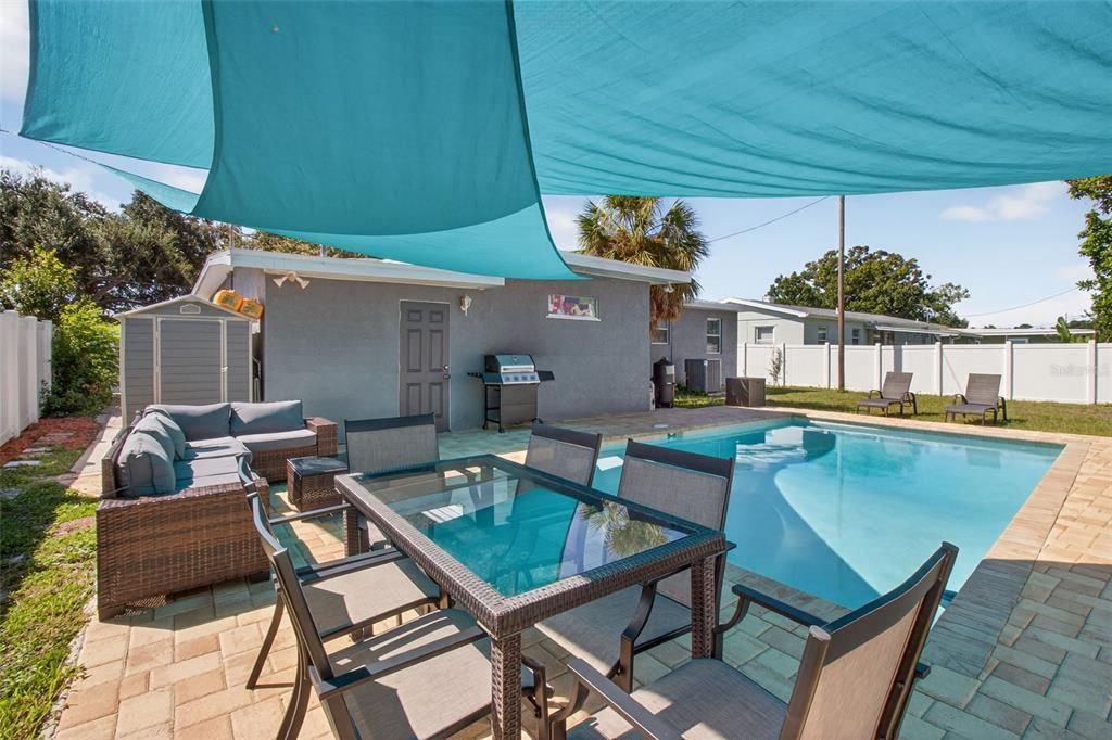 For Rent: $3,800 (4 beds, 2 baths, 1671 Square Feet)