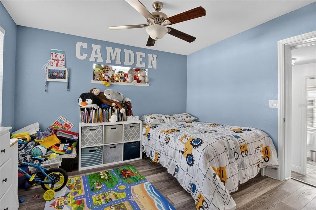 For Rent: $3,800 (4 beds, 2 baths, 1671 Square Feet)