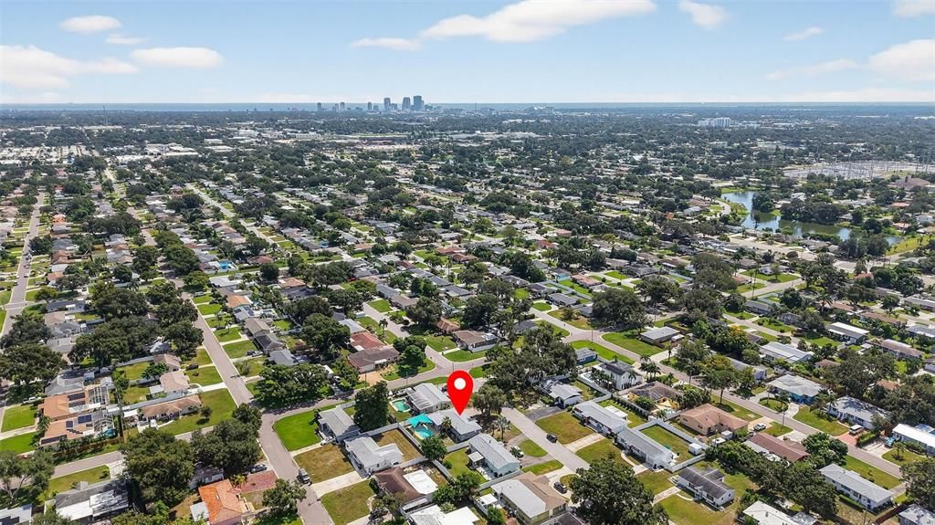 For Rent: $3,800 (4 beds, 2 baths, 1671 Square Feet)