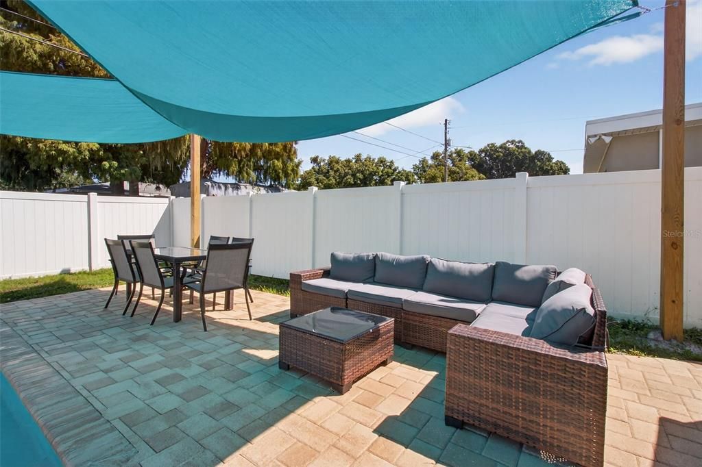 For Rent: $3,800 (4 beds, 2 baths, 1671 Square Feet)