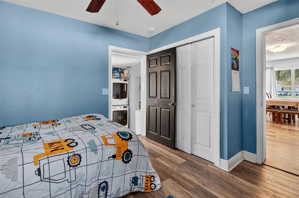 For Rent: $3,800 (4 beds, 2 baths, 1671 Square Feet)