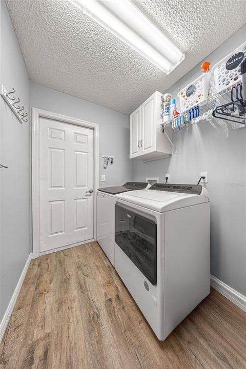 For Sale: $249,900 (2 beds, 2 baths, 1517 Square Feet)