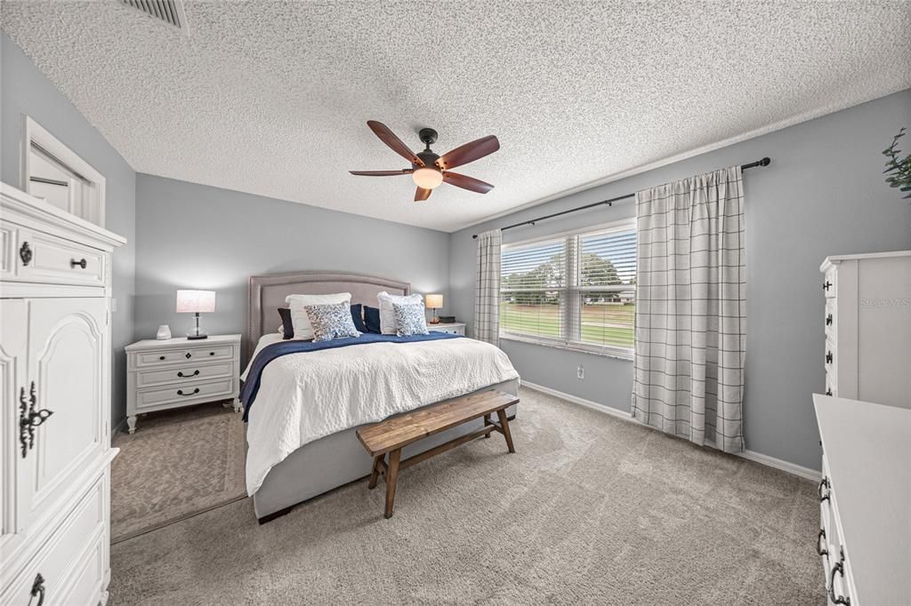 For Sale: $249,900 (2 beds, 2 baths, 1517 Square Feet)