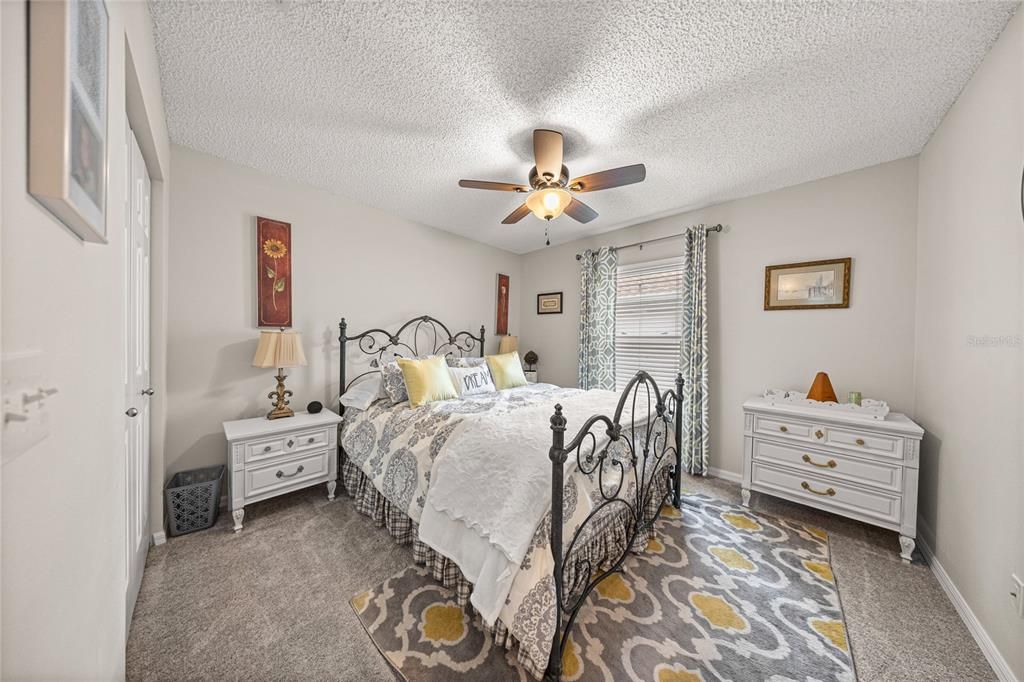 For Sale: $249,900 (2 beds, 2 baths, 1517 Square Feet)