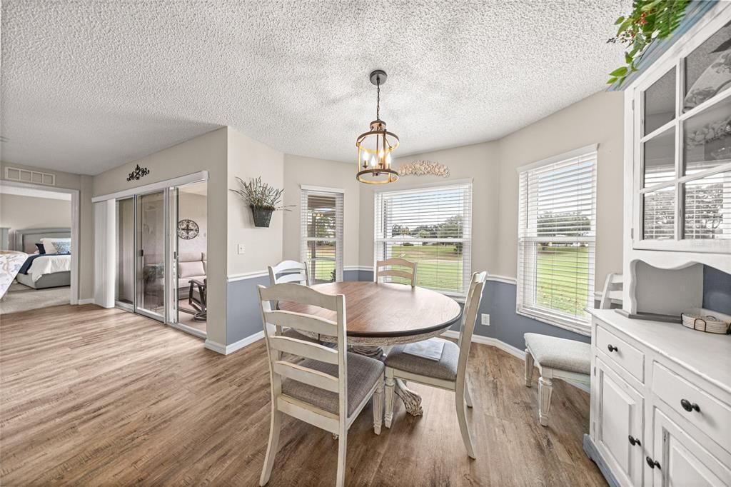 For Sale: $249,900 (2 beds, 2 baths, 1517 Square Feet)