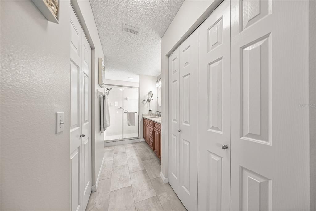 For Sale: $249,900 (2 beds, 2 baths, 1517 Square Feet)