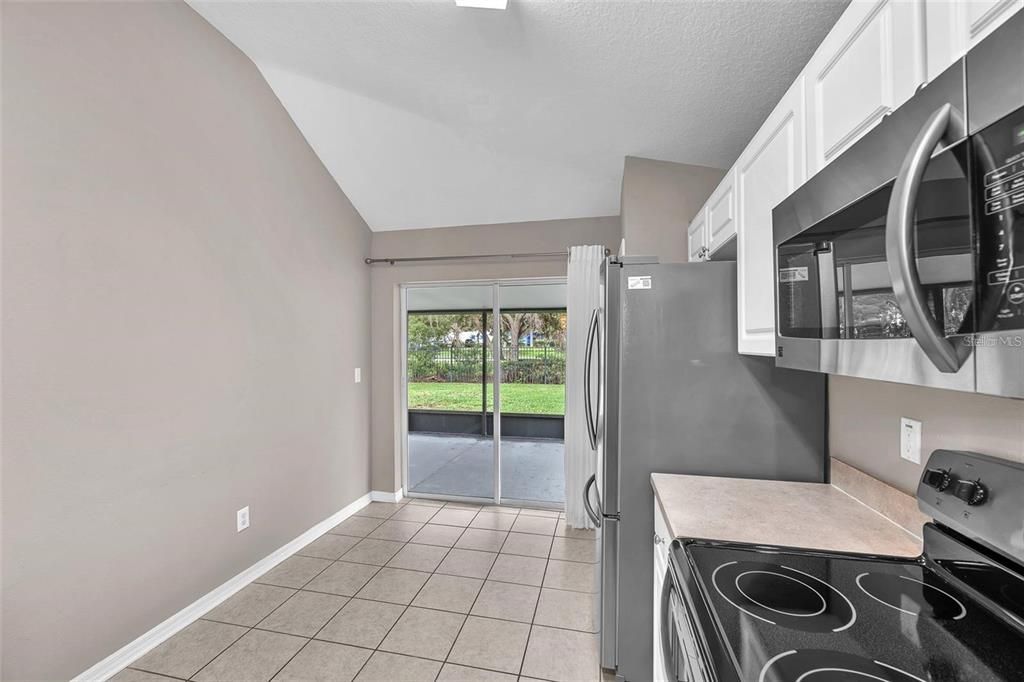 Active With Contract: $2,600 (3 beds, 2 baths, 1335 Square Feet)