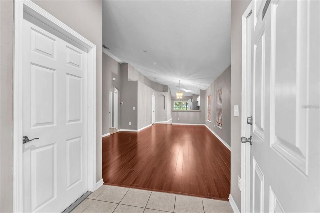 Active With Contract: $2,600 (3 beds, 2 baths, 1335 Square Feet)