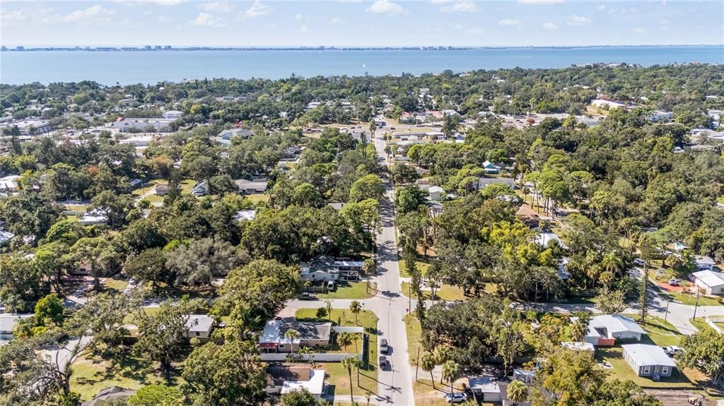 Activo con contrato: $329,999 (3 camas, 2 baños, 1106 Pies cuadrados)