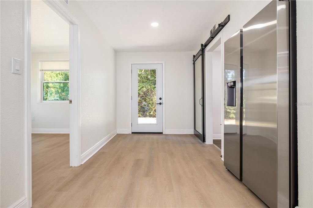 Activo con contrato: $329,999 (3 camas, 2 baños, 1106 Pies cuadrados)