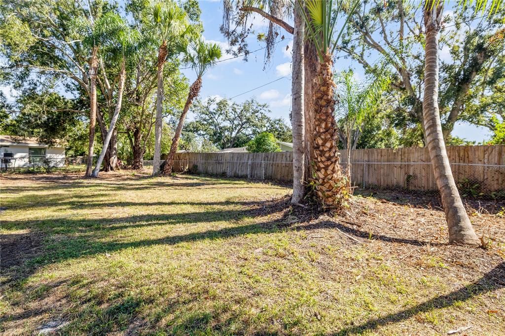 Activo con contrato: $329,999 (3 camas, 2 baños, 1106 Pies cuadrados)