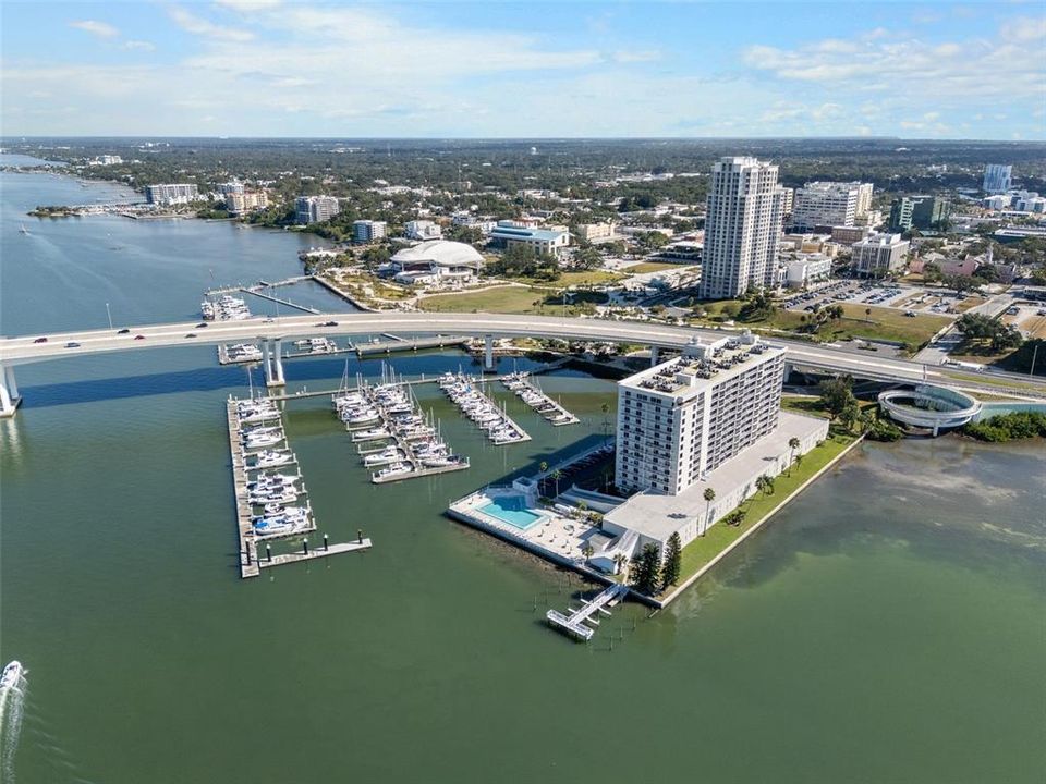 待售: $395,000 (1 贝兹, 1 浴室, 867 平方英尺)