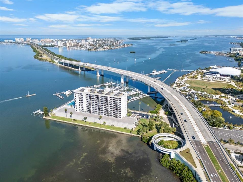 待售: $395,000 (1 贝兹, 1 浴室, 867 平方英尺)