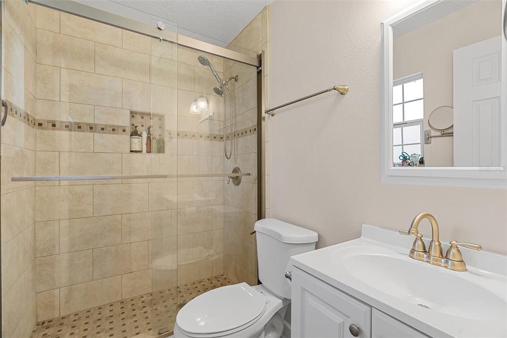 For Sale: $375,000 (3 beds, 2 baths, 1694 Square Feet)