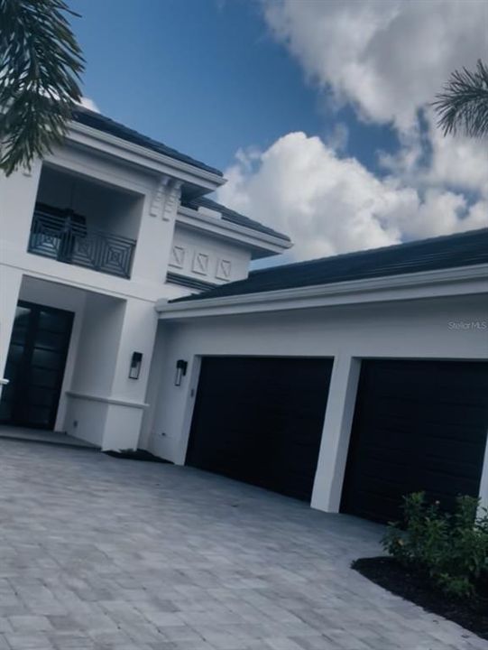 Recently Sold: $2,209,600 (4 beds, 4 baths, 3028 Square Feet)