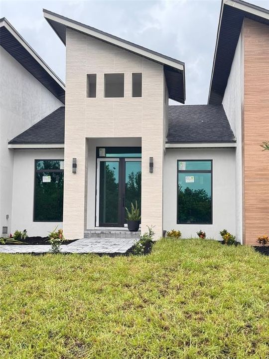 En Renta: $5,000 (4 camas, 3 baños, 2780 Pies cuadrados)