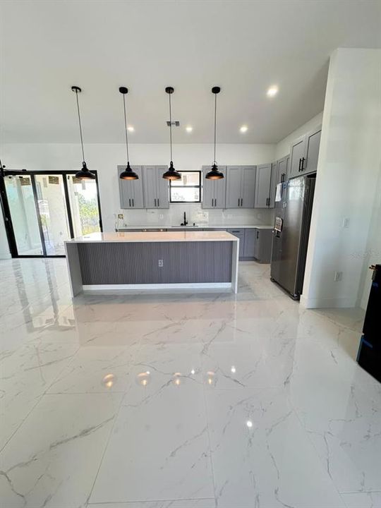 En Renta: $5,000 (4 camas, 3 baños, 2780 Pies cuadrados)